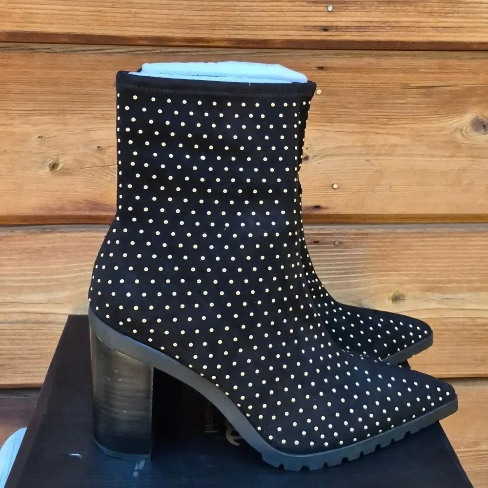 NWB Charles Charles Davud Danielle Boots